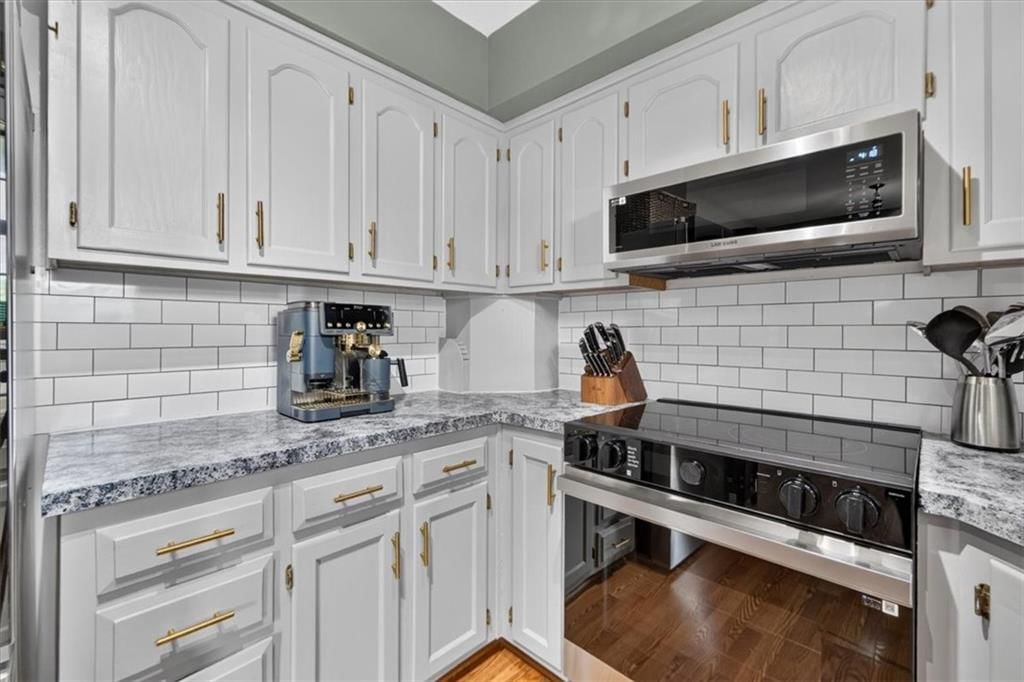 1027 NE Mulberry Street — photo 13