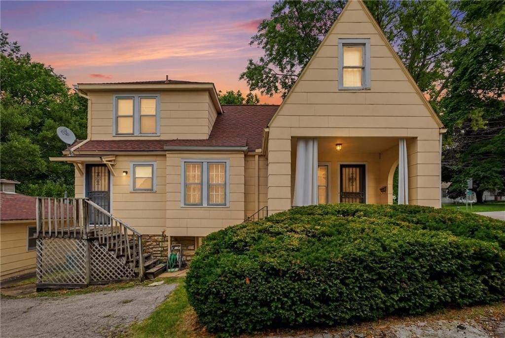3418 Everett Avenue — photo 4