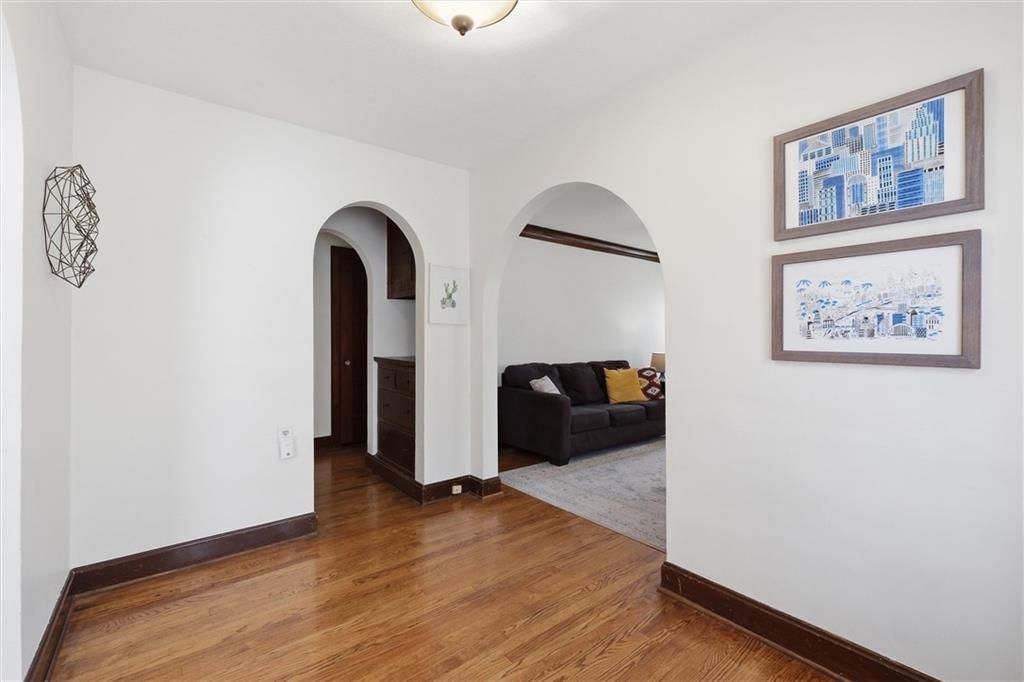 3418 Everett Avenue — photo 11