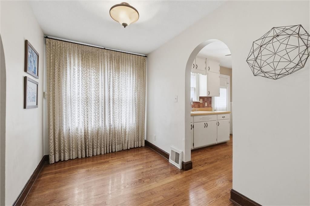 3418 Everett Avenue — photo 12