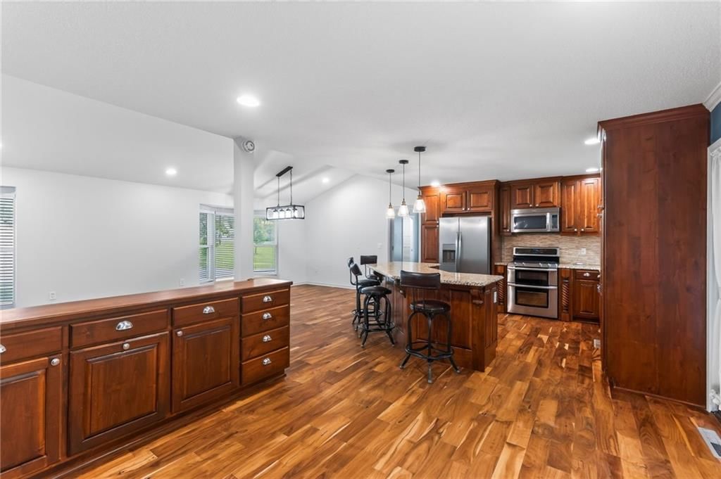 9921 W 67th Street — photo 13