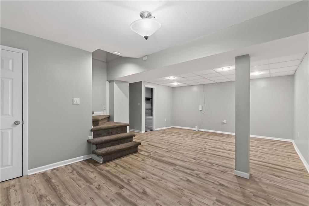 9921 W 67th Street — photo 32