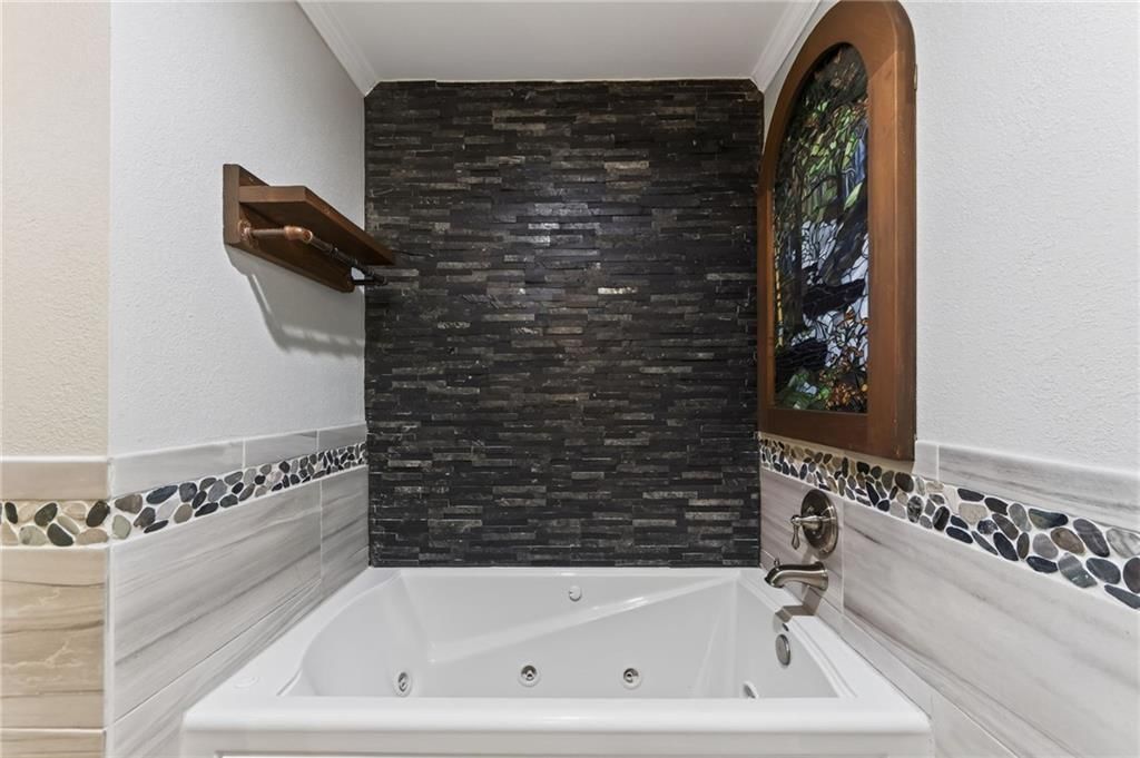 9921 W 67th Street — photo 39