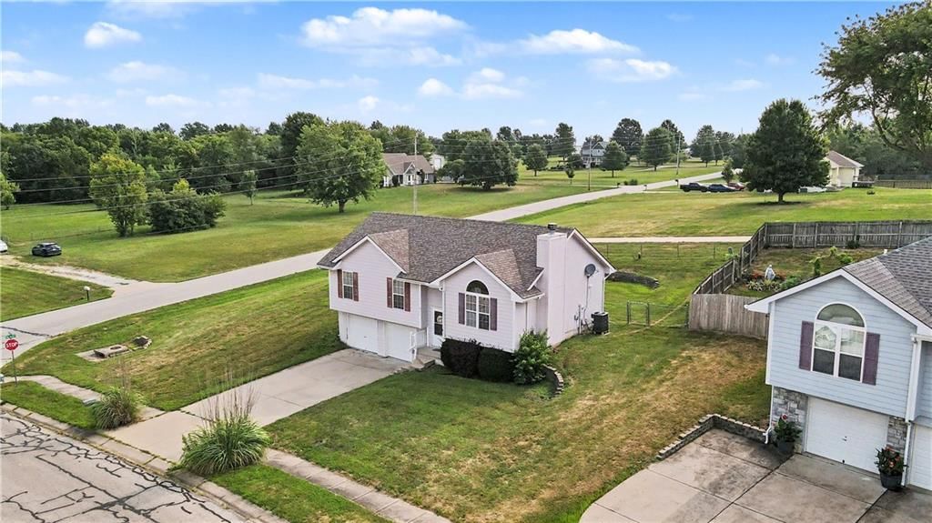 18713 Primrose Street — photo 25