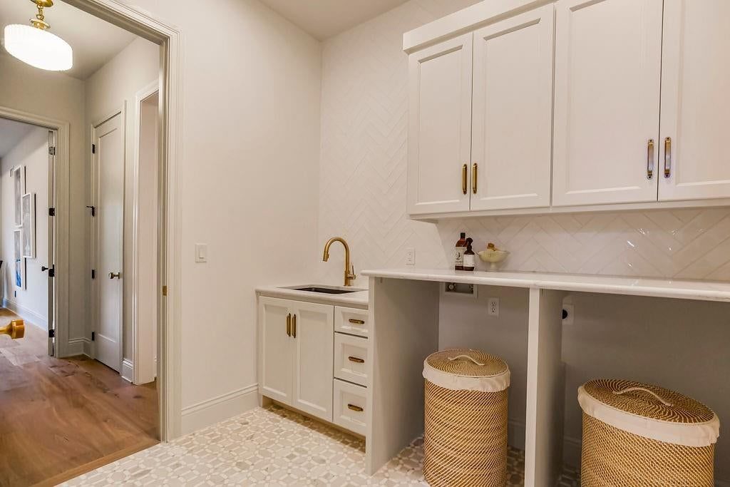 25384 W 107th Terrace — photo 36