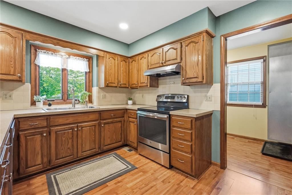 Photo 13 of 54 - 3600 SW 22nd Street, Blue Springs, MO 64015