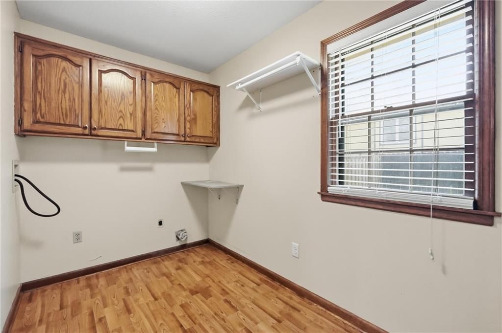 Photo 18 of 54 - 3600 SW 22nd Street, Blue Springs, MO 64015