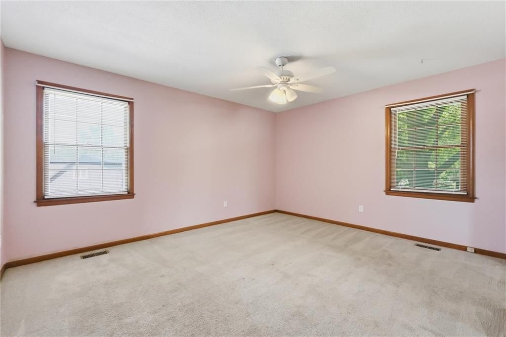 Photo 32 of 54 - 3600 SW 22nd Street, Blue Springs, MO 64015