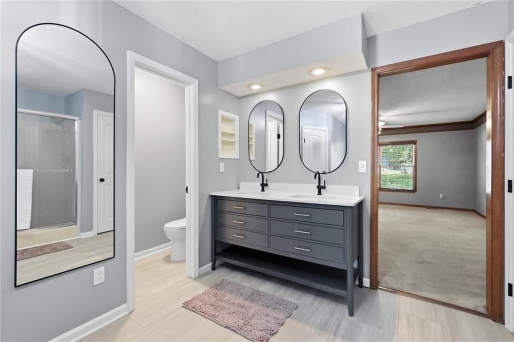 Photo 26 of 54 - 3600 SW 22nd Street, Blue Springs, MO 64015