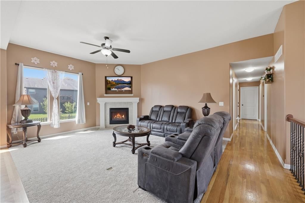 805 Bellflower Lane — photo 3