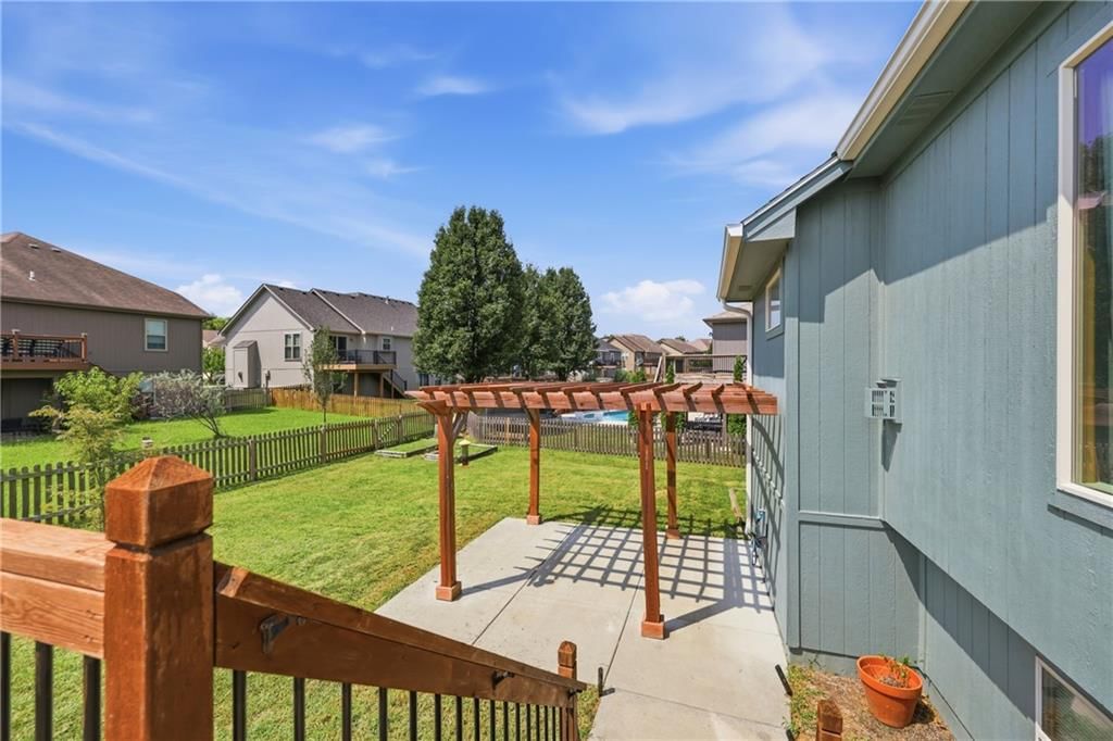 805 Bellflower Lane — photo 24