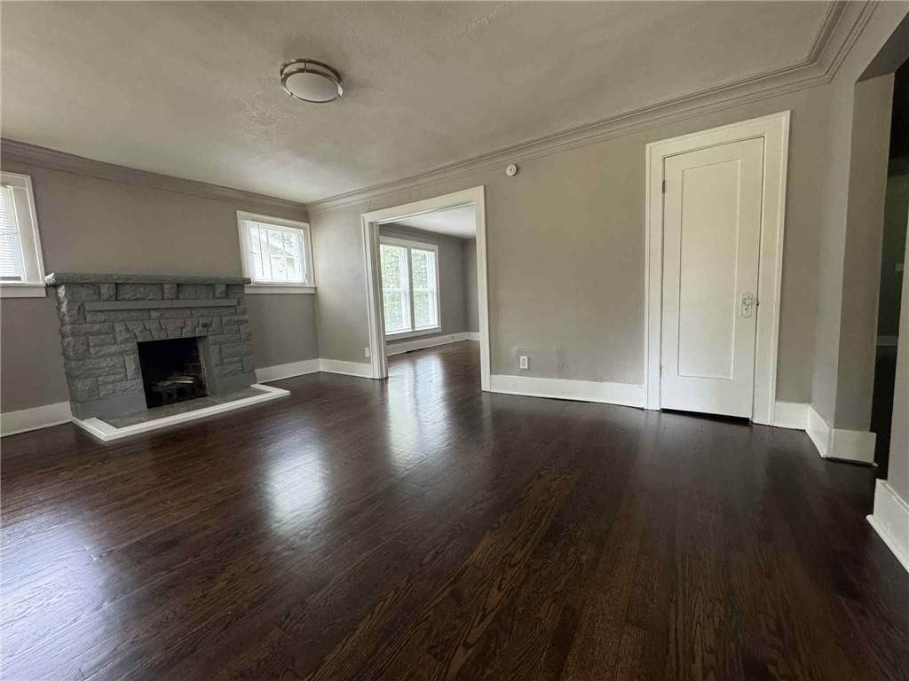 1836 Freeman Avenue — photo 3
