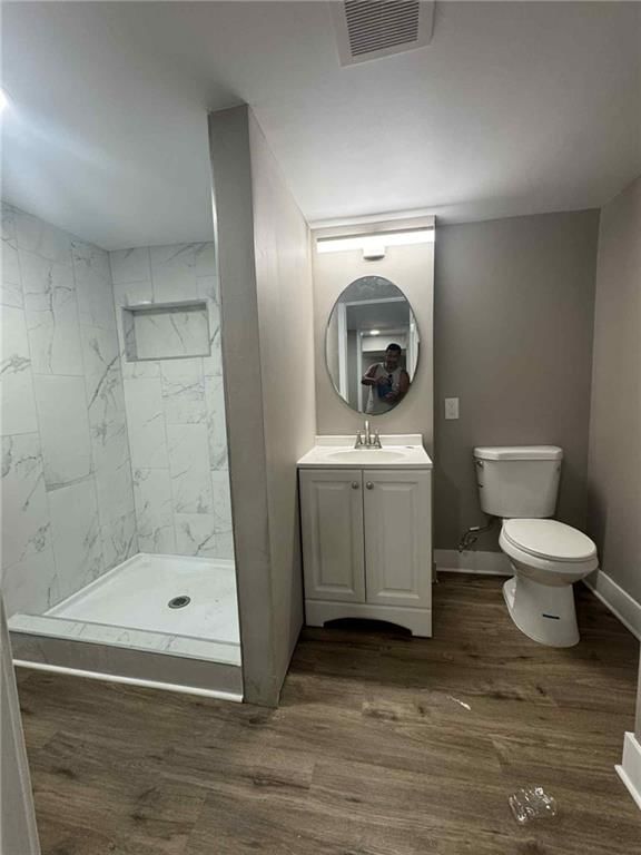 1836 Freeman Avenue — photo 14