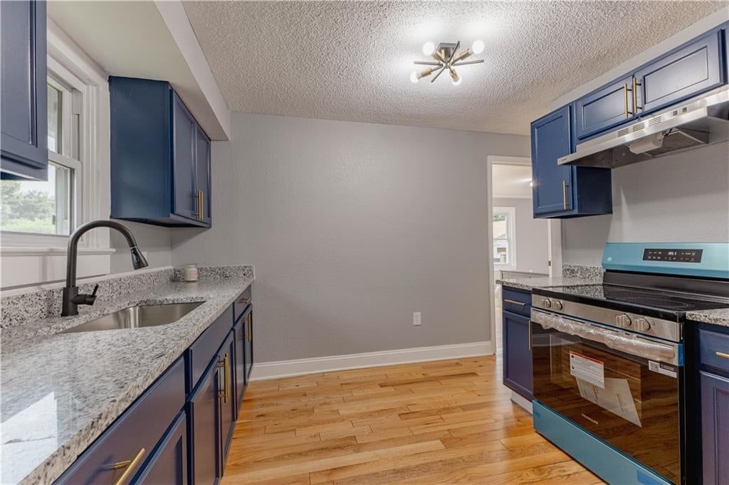 116 S Ash Avenue — photo 5