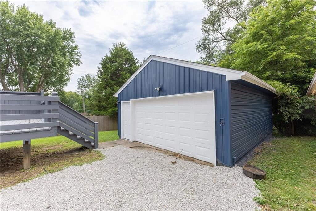 116 S Ash Avenue — photo 14