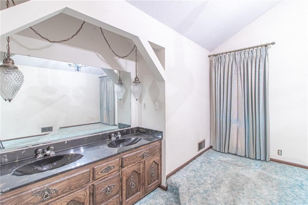 3026 S Kendall Drive — photo 17