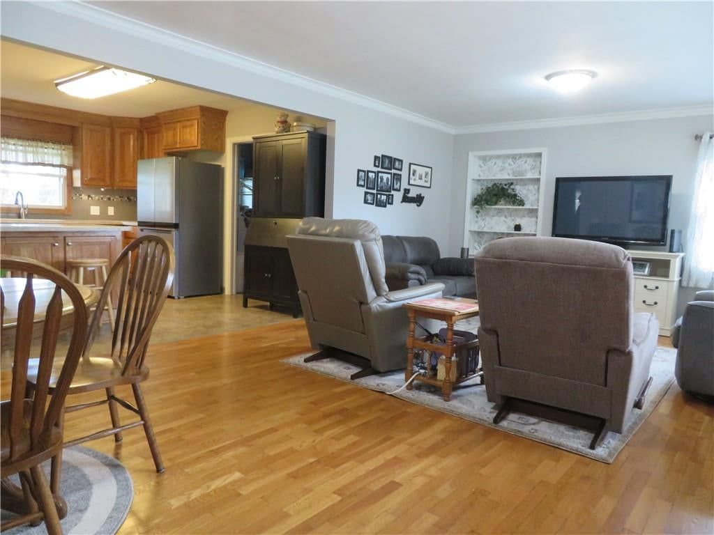 12 Holly Lane — photo 7