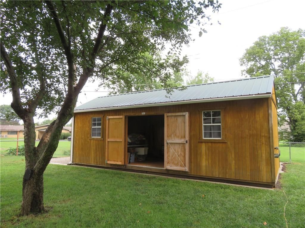 12 Holly Lane — photo 31