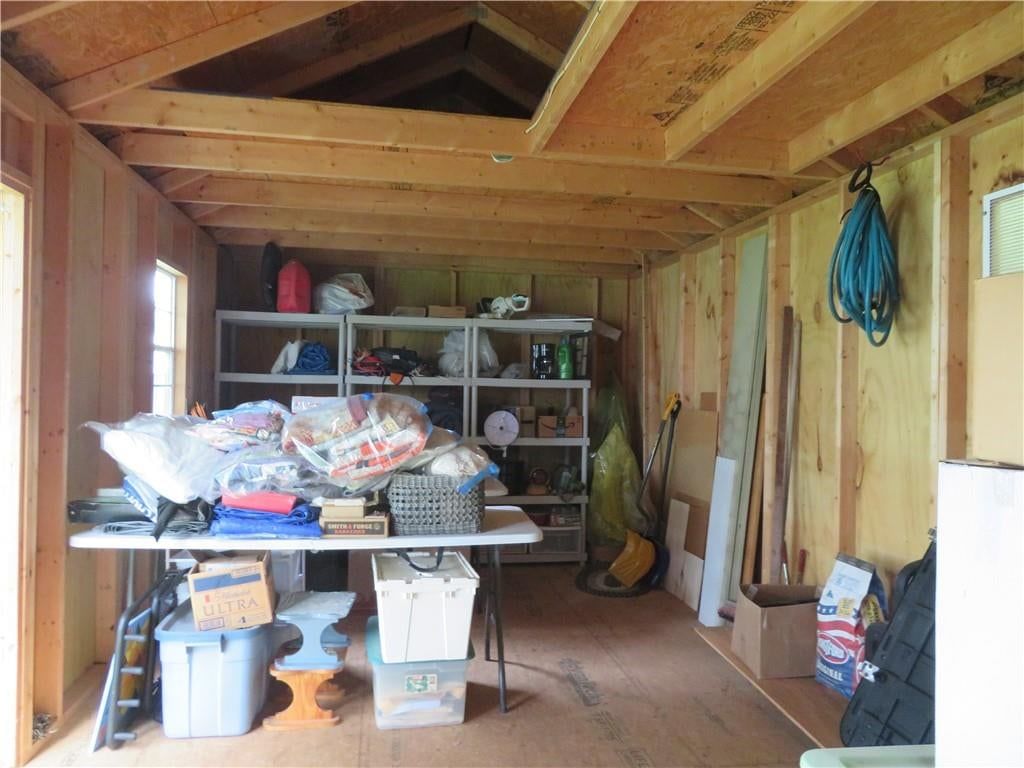 12 Holly Lane — photo 33