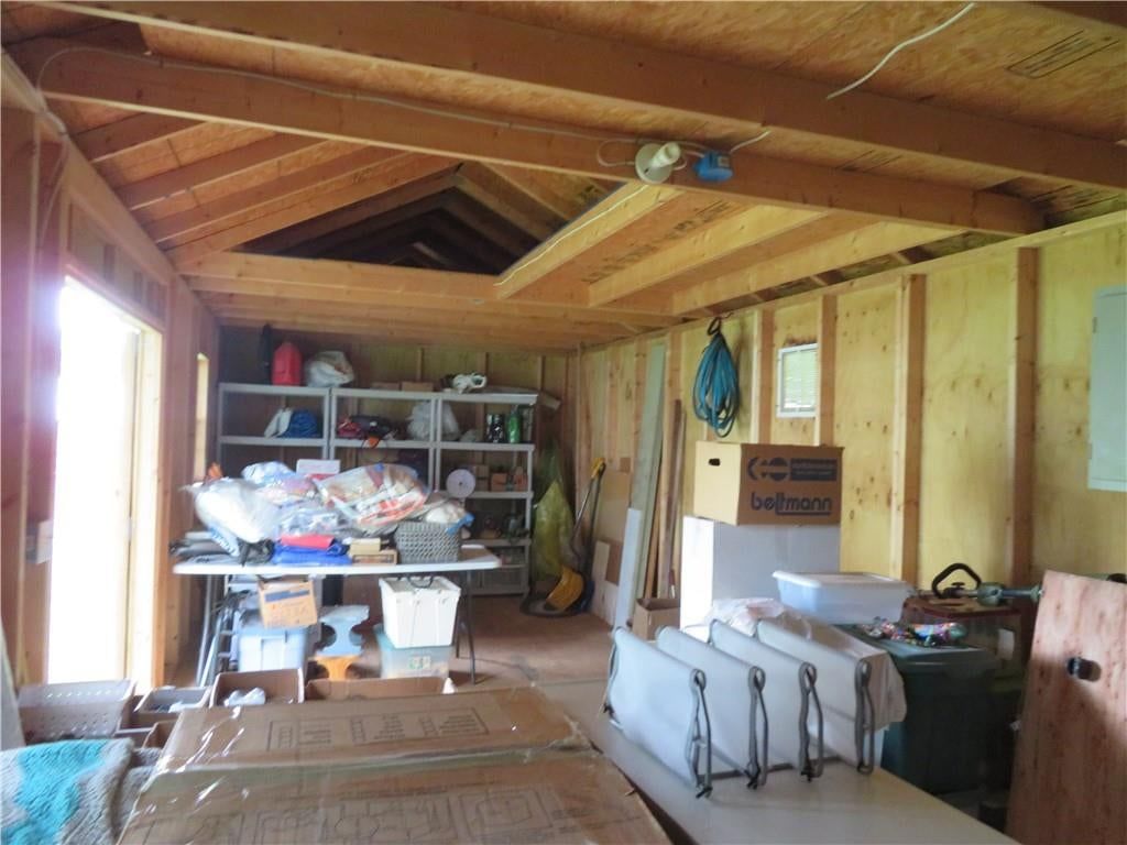 12 Holly Lane — photo 34