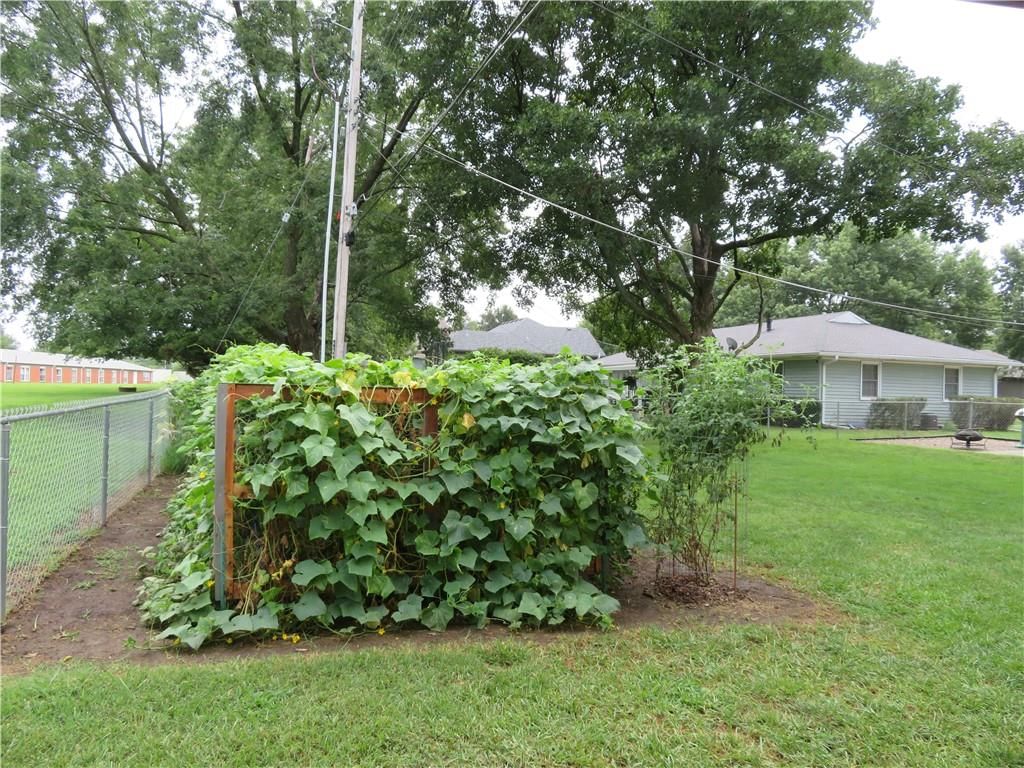 12 Holly Lane — photo 36