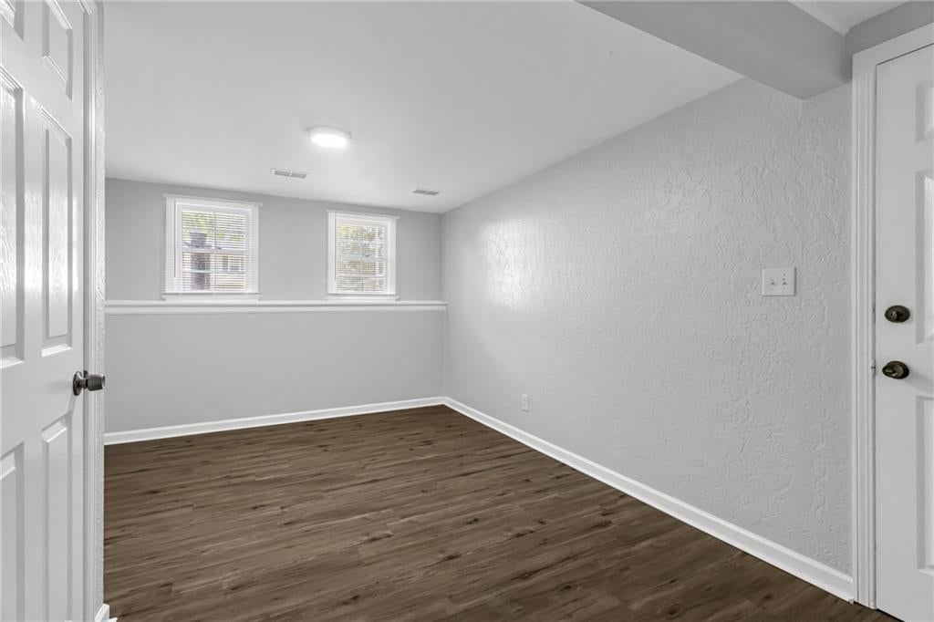 5204 S Delaware Avenue — photo 21