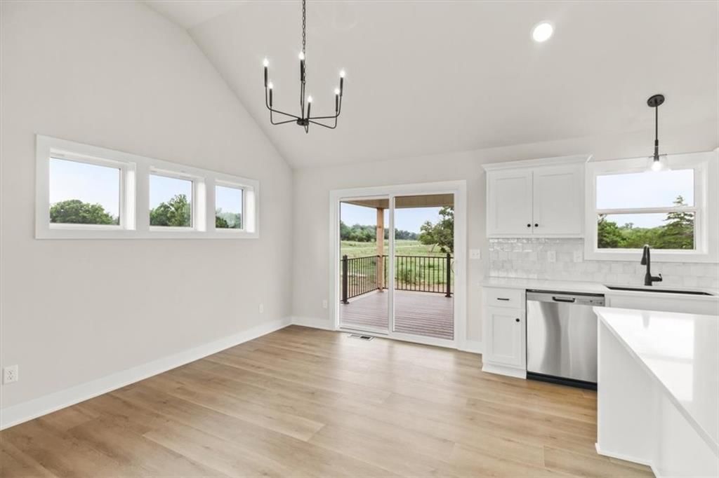 1103 N Eli Lane — photo 12