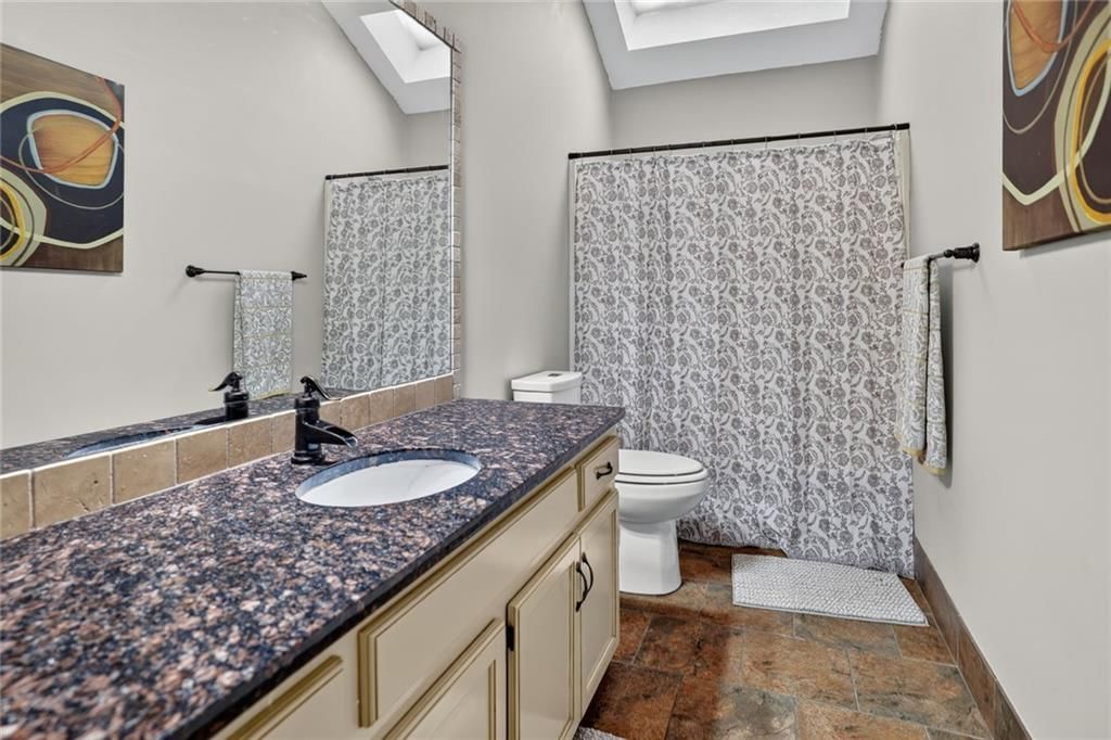 10307 NW 85th Court — photo 7