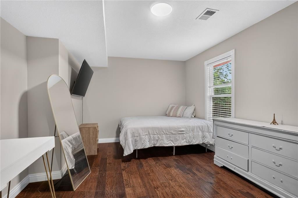 10307 NW 85th Court — photo 12