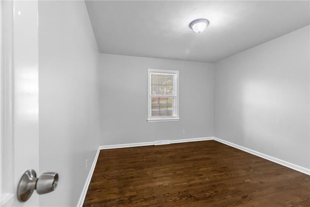 18700 E 30th Terrace S — photo 10