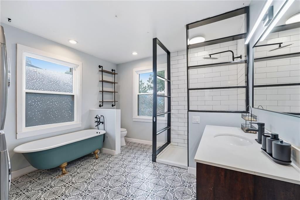 3215 Central Street — photo 40