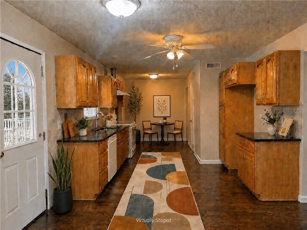 5722 W 70th Terrace — photo 11