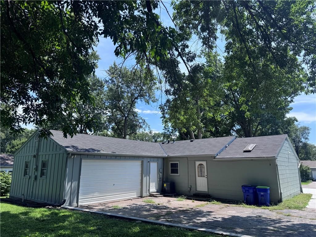 5722 W 70th Terrace — photo 15