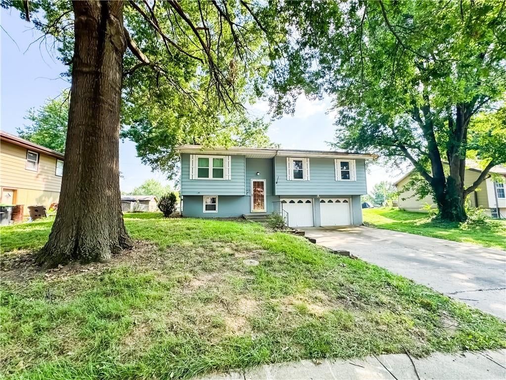 1403 Blueberry Drive — photo 1