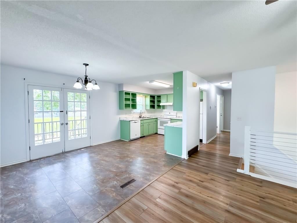 1403 Blueberry Drive — photo 10