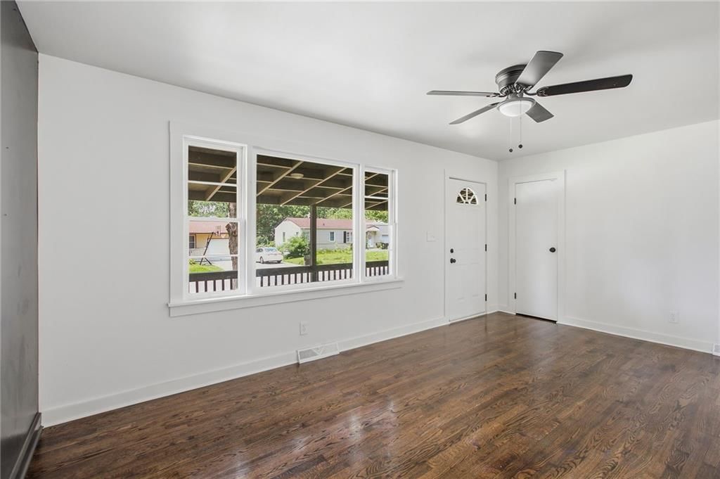 3313 Vermont Avenue — photo 5