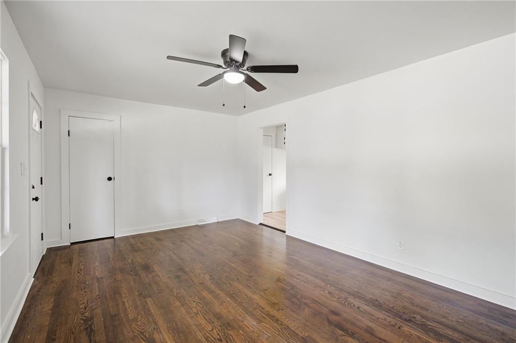 3313 Vermont Avenue — photo 6