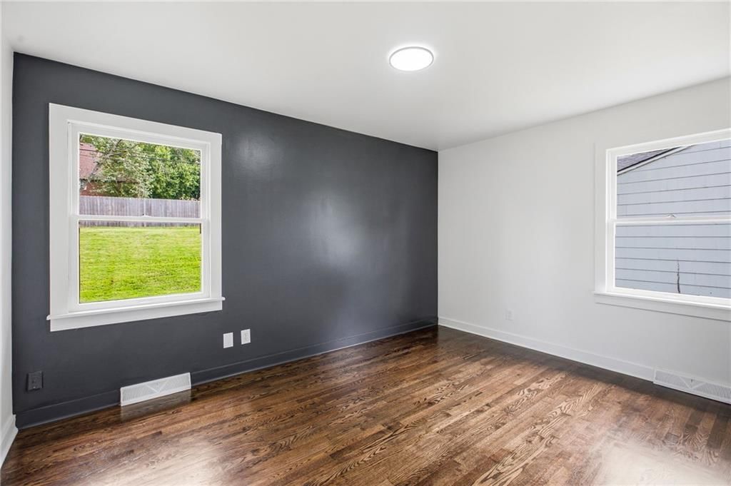 3313 Vermont Avenue — photo 12