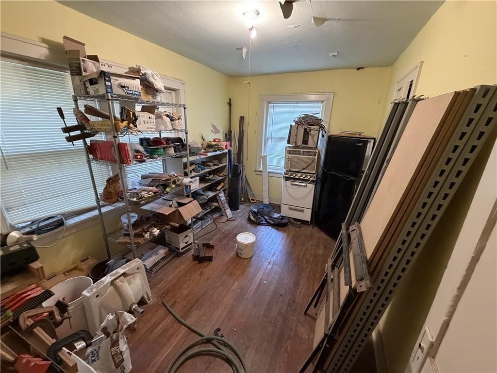 2734 Charlotte Street — photo 14