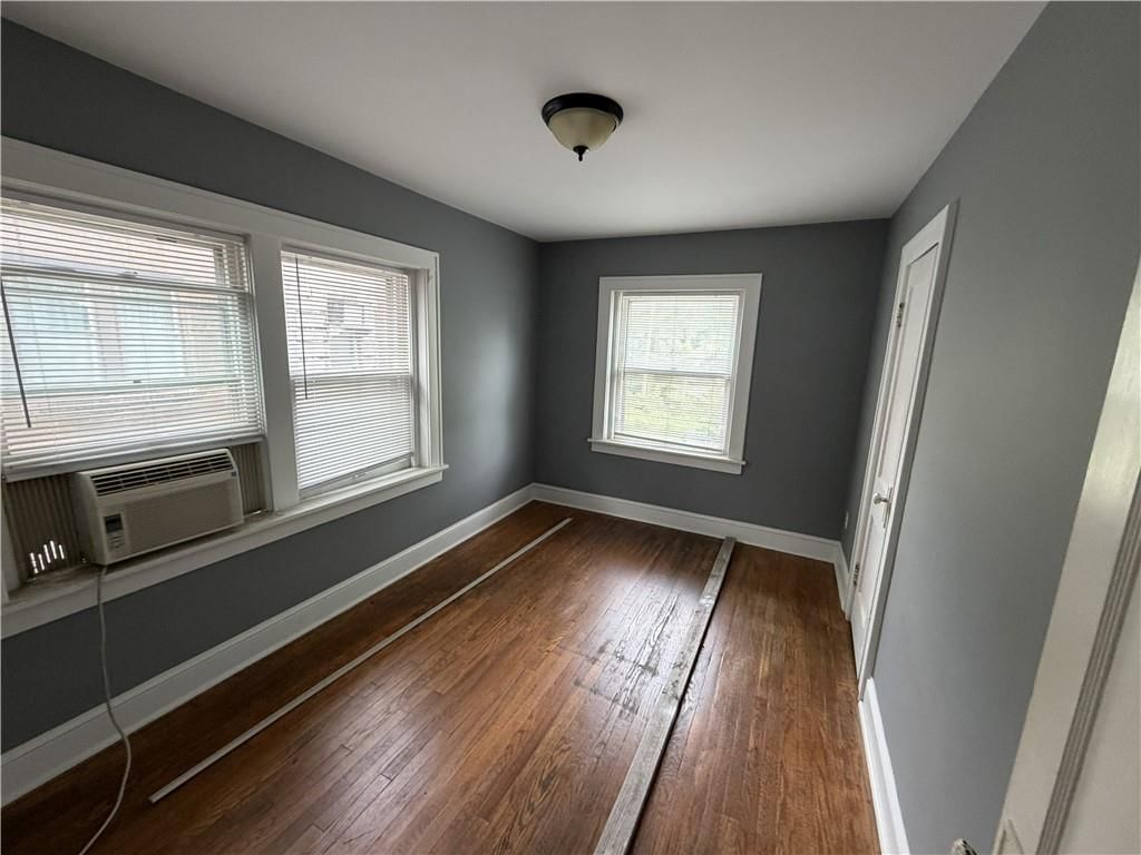 2734 Charlotte Street — photo 24