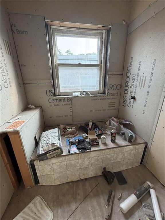 2734 Charlotte Street — photo 48