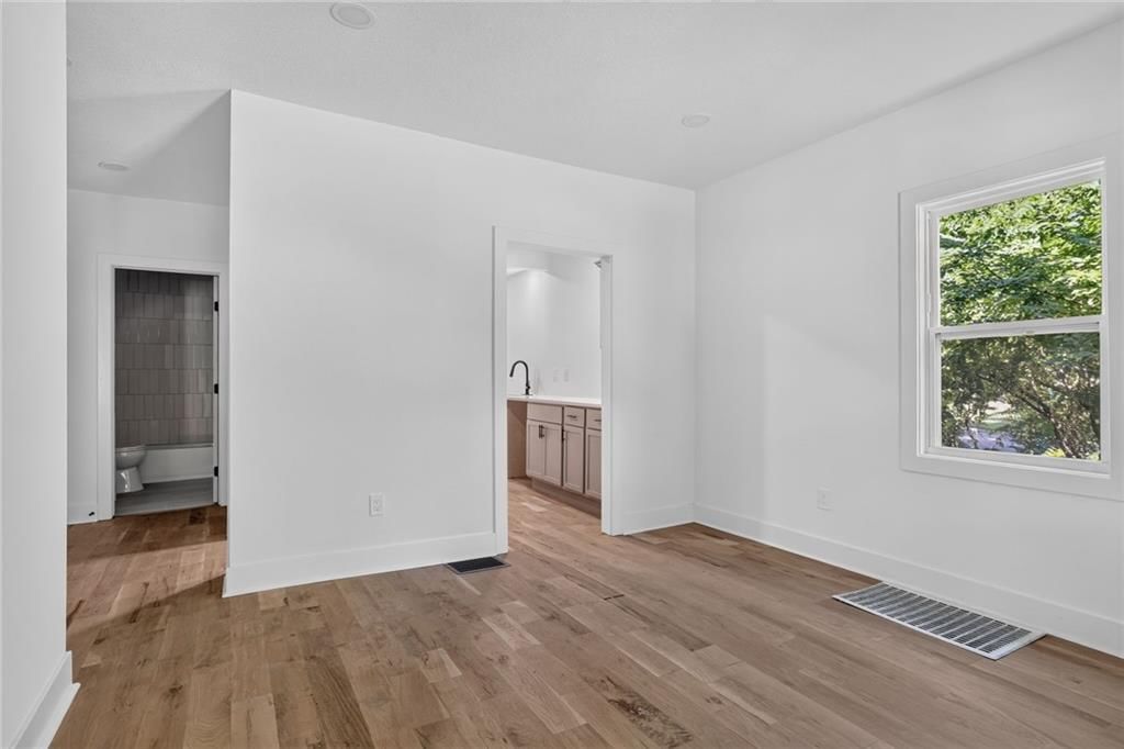 2611 W 45th Avenue — photo 8