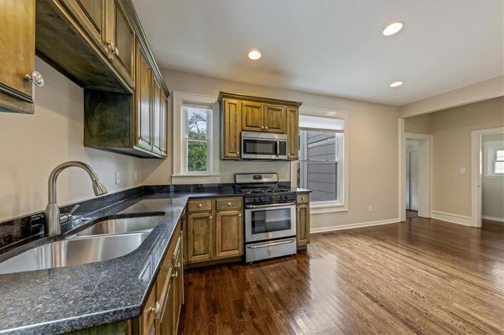 4346 Locust Street — photo 11