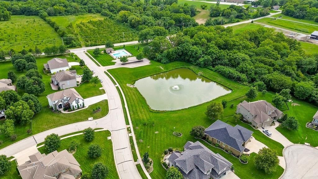 Photo 34 of 34 - 24704 W 76th Street, Shawnee, KS 66227