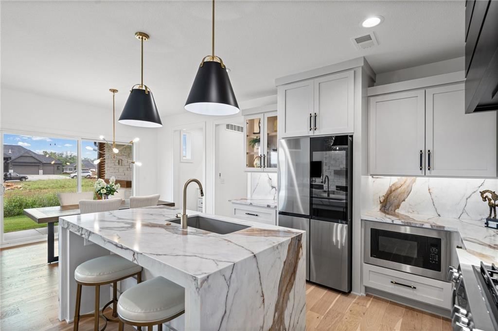 17377 W 169th Terrace — photo 9