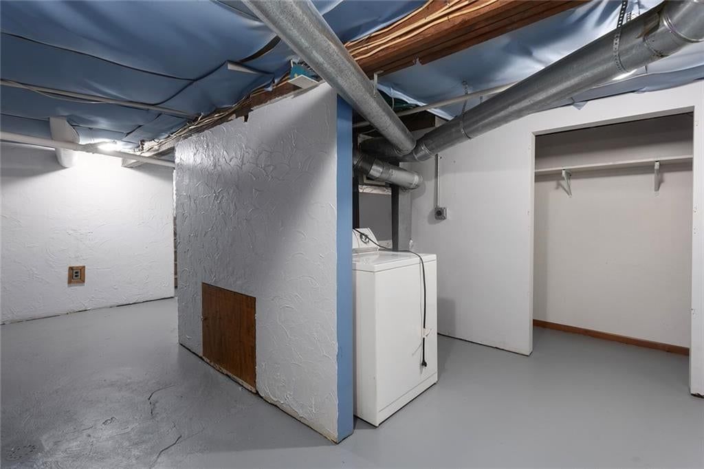 637 S Huttig Avenue — photo 18