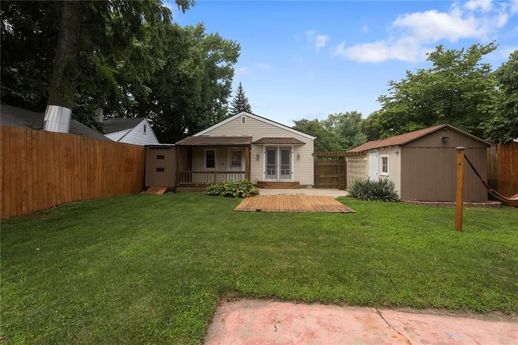 637 S Huttig Avenue — photo 21