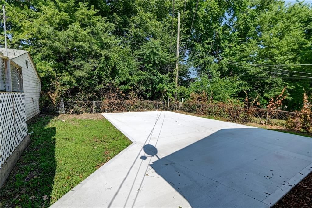 1540 Poplar Avenue — photo 5