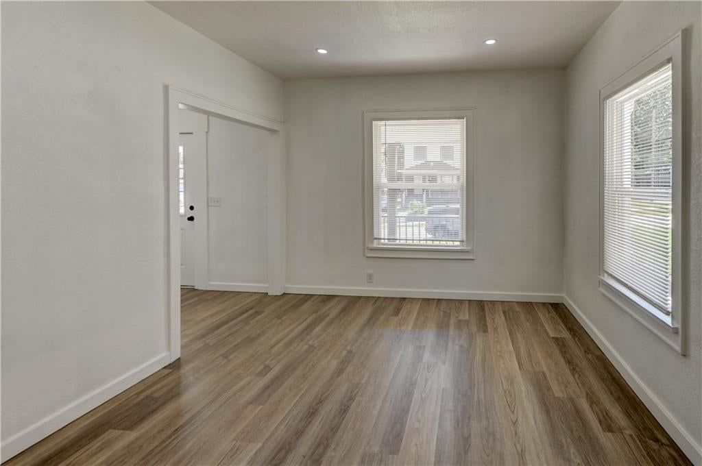 1540 Poplar Avenue — photo 9