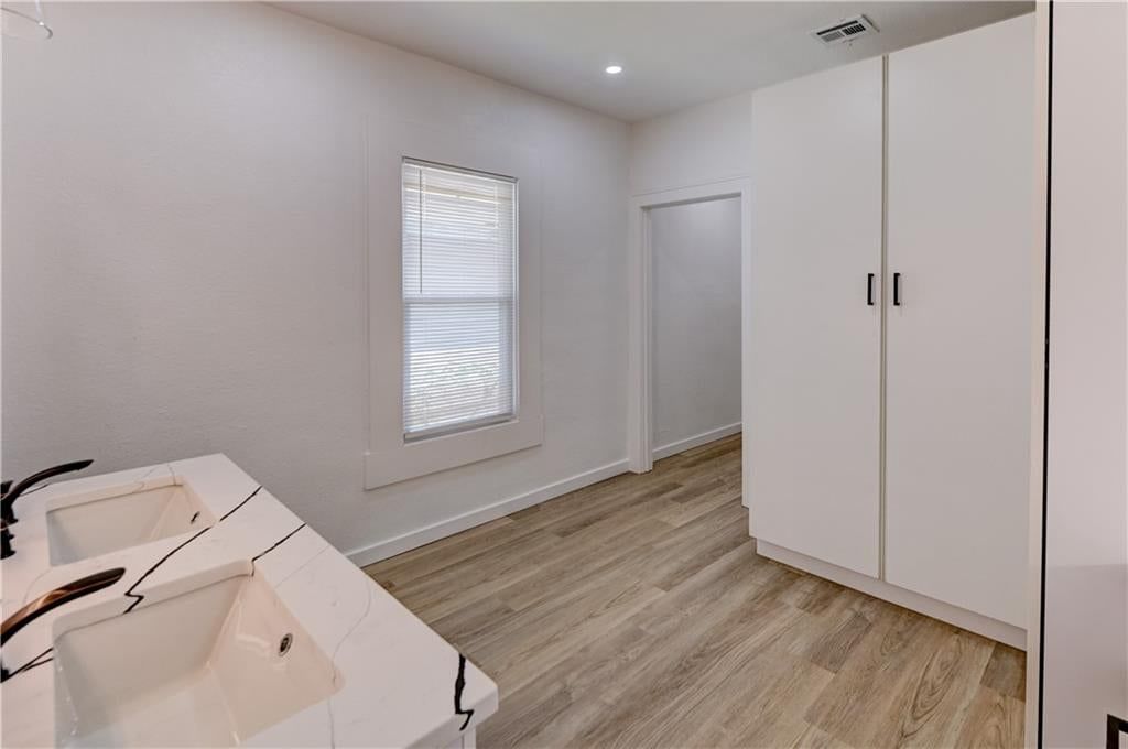 1540 Poplar Avenue — photo 31